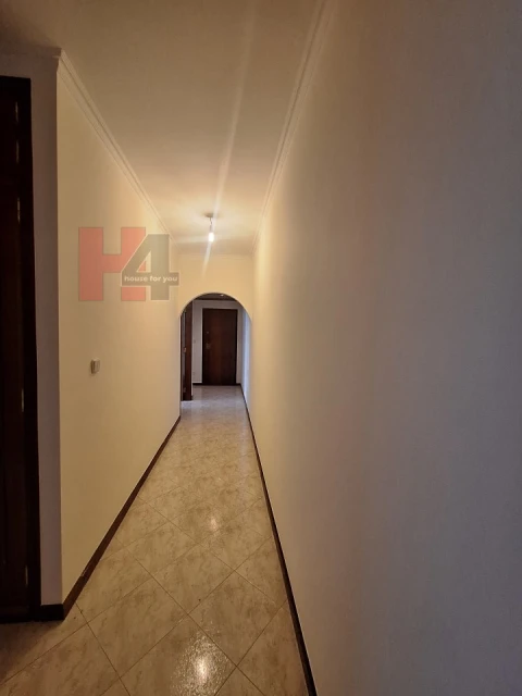 Apartamento T2 para Venda em Algueirão-Mem Martins