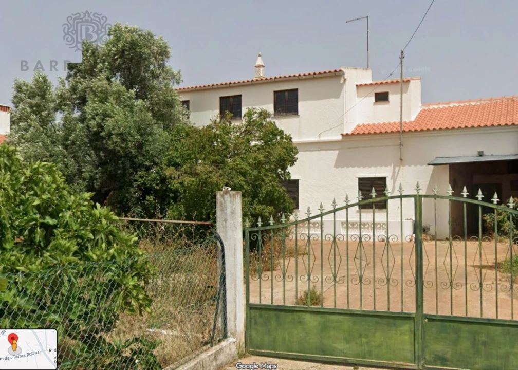 Moradia T3 para Venda em Loule (São Sebastião) Foto 1