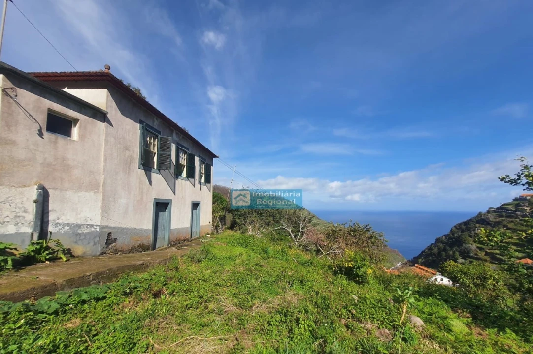 Moradia T4 para Venda em Ribeira da Janela Foto 5