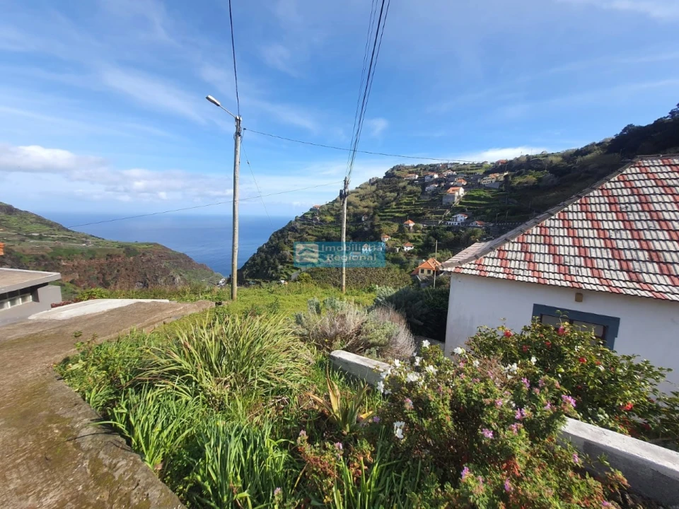 Moradia T4 para Venda em Ribeira da Janela Foto 6