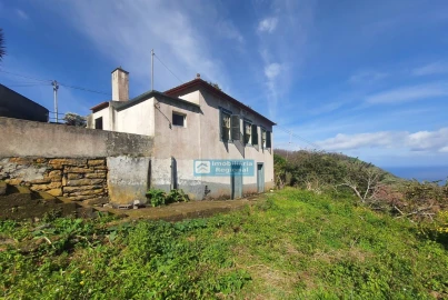 Moradia T4 para Venda em Ribeira da Janela