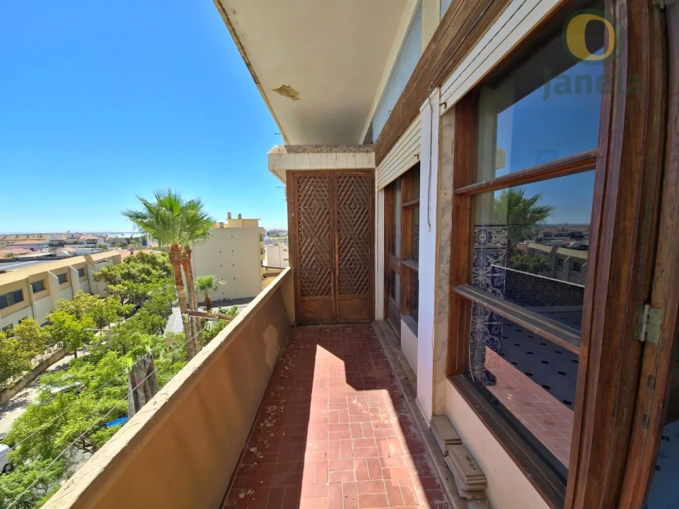 Apartamento T2 para Venda em Faro (Sé e São Pedro) Foto 2
