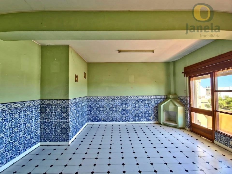 Apartamento T2 para Venda em Faro (Sé e São Pedro) Foto 5