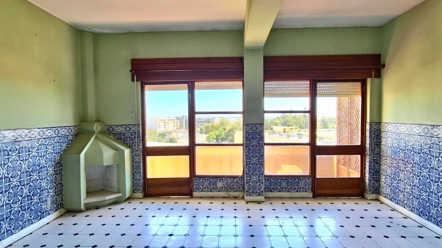 Apartamento T2 para Venda em Faro (Sé e São Pedro)