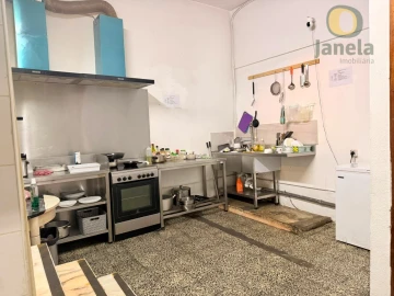 Negócio para Cedência de Quotas em Quarteira