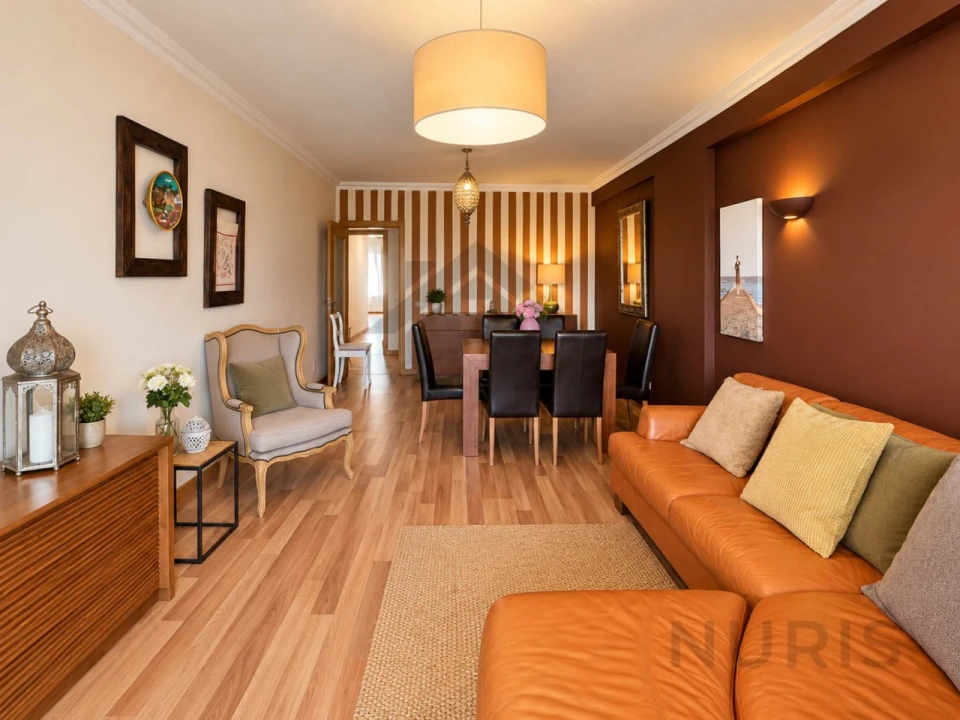 Apartamento T2 para Venda em Portimão Foto 1