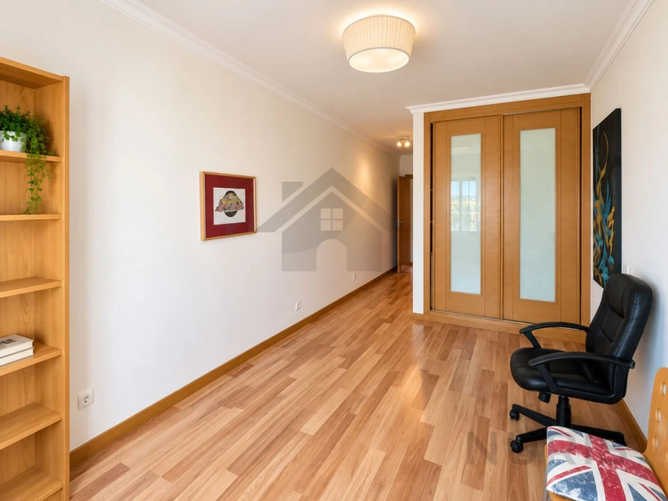 Apartamento T2 para Venda em Portimão Foto 12