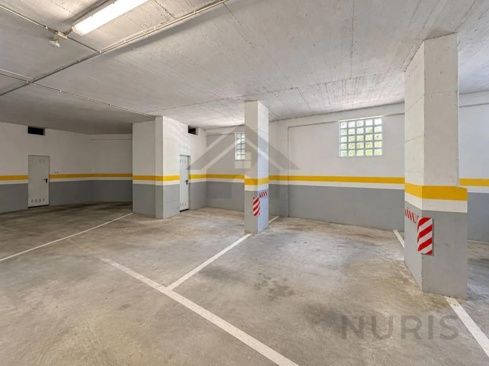 Apartamento T2 para Venda em Portimão Foto 21
