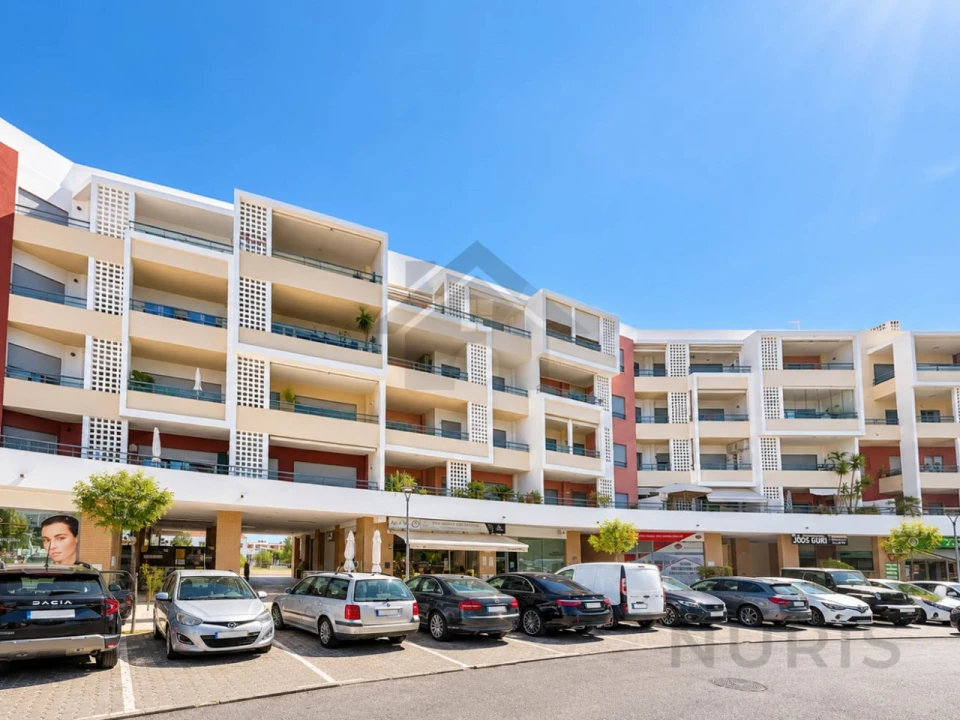 Apartamento T2 para Venda em Portimão Foto 24