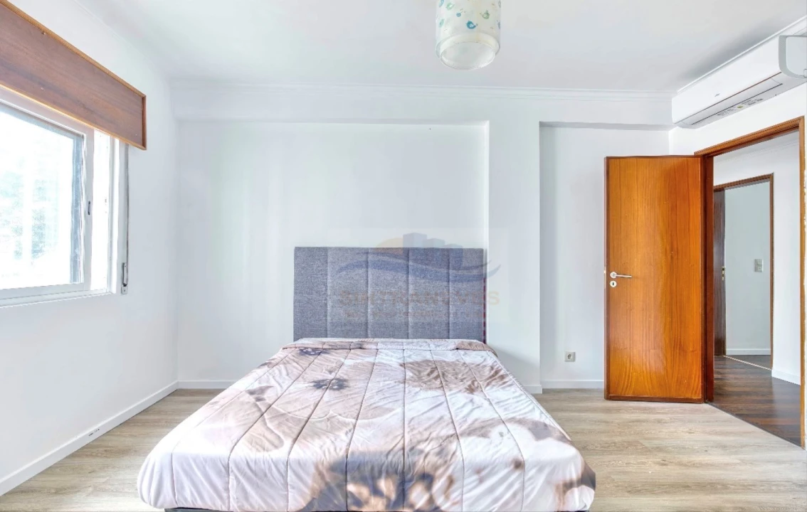 Apartamento T3 para Venda em Massamá e Monte Abraão Foto 5