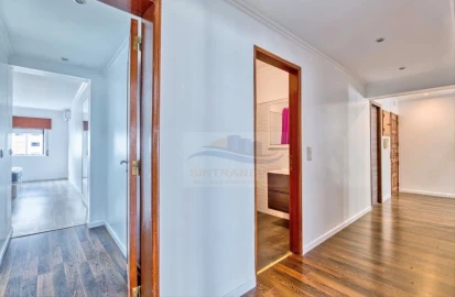 Apartamento T3 para Venda em Massamá e Monte Abraão