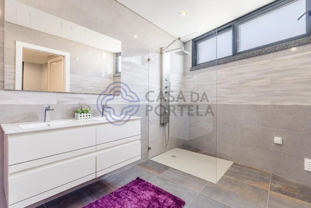 Moradia T4 para Venda em Portimão Foto 27