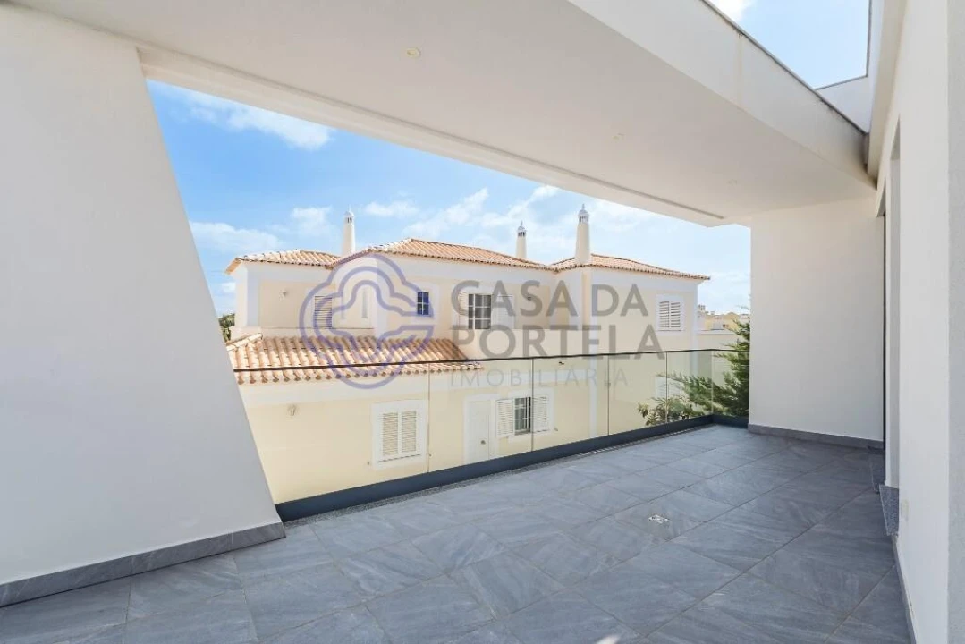 Moradia T4 para Venda em Portimão Foto 24