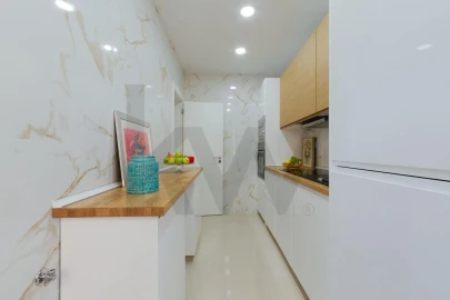 Apartamento T3 para Venda em Campolide