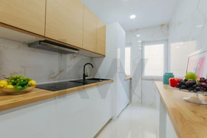Apartamento T3 para Venda em Campolide