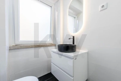 Apartamento T3 para Venda em Campolide