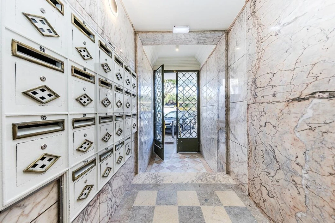Apartamento T3 para Venda em Campolide Foto 4