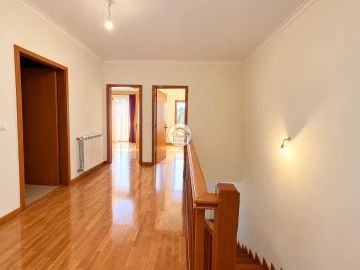 Moradia T3 para Venda em Fiães