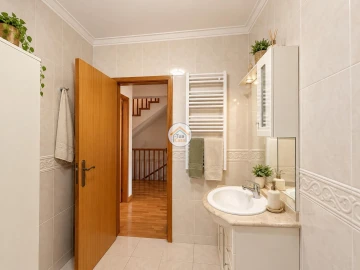 Moradia T3 para Venda em Fiães