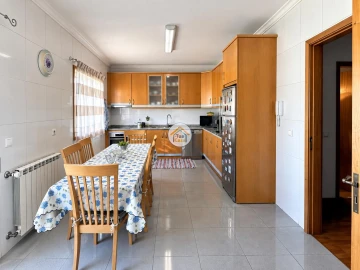 Moradia T3 para Venda em Fiães