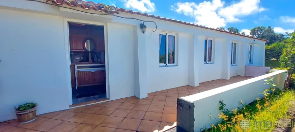 Moradia T2 para Venda em Cedros