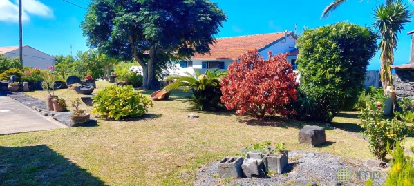 Moradia T2 para Venda em Cedros