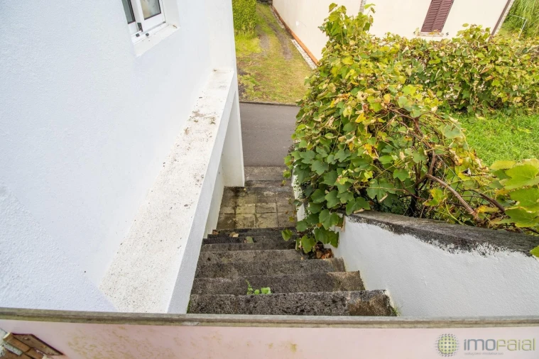 Moradia T2 para Venda em Cedros Foto 30