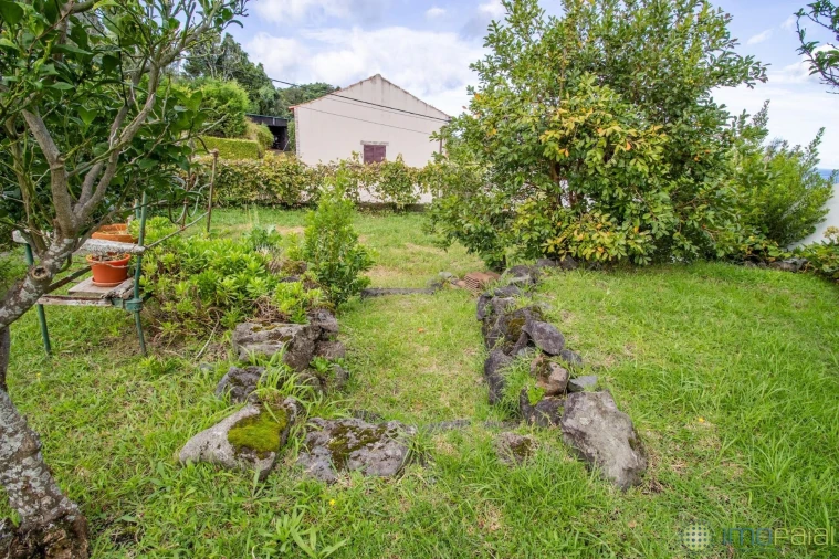 Moradia T2 para Venda em Cedros Foto 25