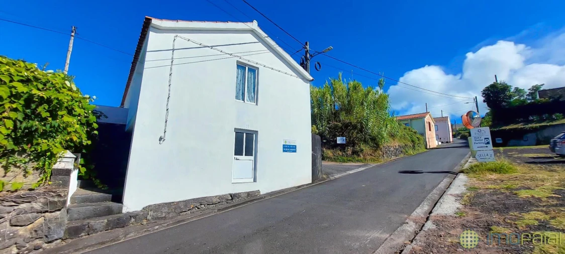 Moradia T2 para Venda em Cedros Foto 35