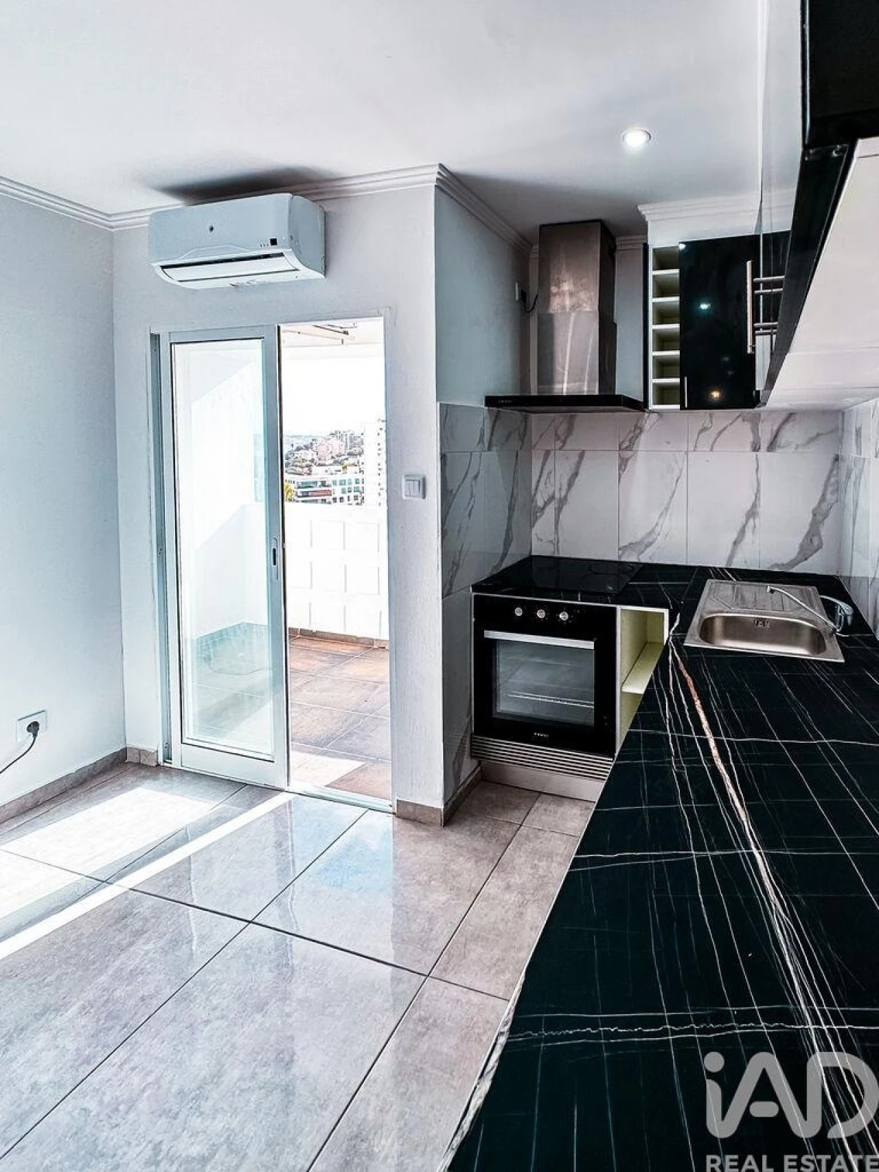 Apartamento T2 para Venda em Portimão Foto 5