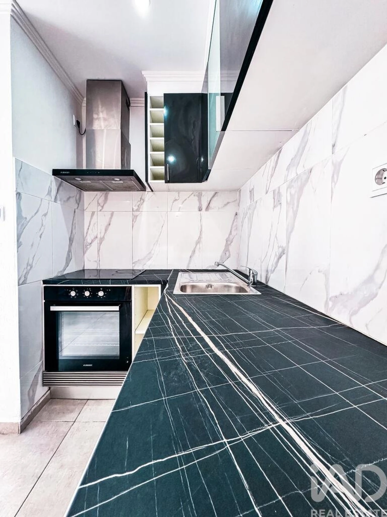 Apartamento T2 para Venda em Portimão Foto 6