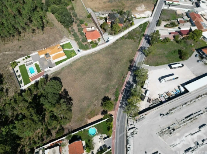 Terreno para Venda em Juncal Foto 2