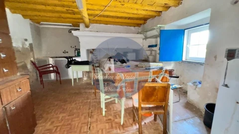 Moradia T3 para Venda em Reguengo e São Julião