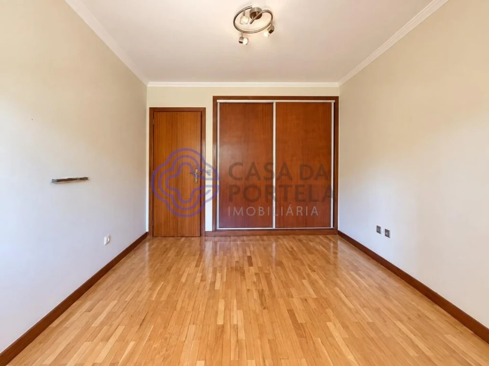 Apartamento T3 para Venda em Valongo Foto 12