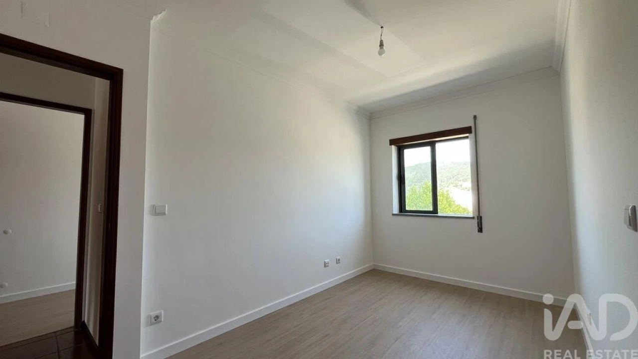 Apartamento T3 para Venda em Miranda do Corvo Foto 17