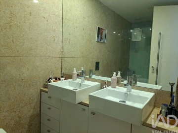 Apartamento T3 para Venda em Santa Marinha e São Pedro da Afurada