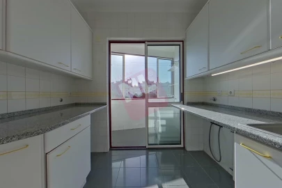 Apartamento T2 para Arrendamento em Lumiar