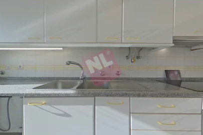 Apartamento T2 para Arrendamento em Lumiar