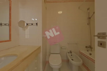 Apartamento T2 para Arrendamento em Lumiar