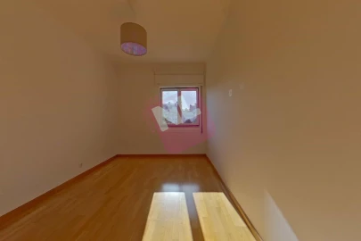 Apartamento T2 para Arrendamento em Lumiar