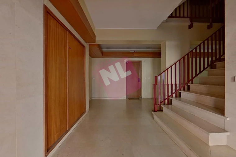 Apartamento T2 para Arrendamento em Lumiar Foto 4