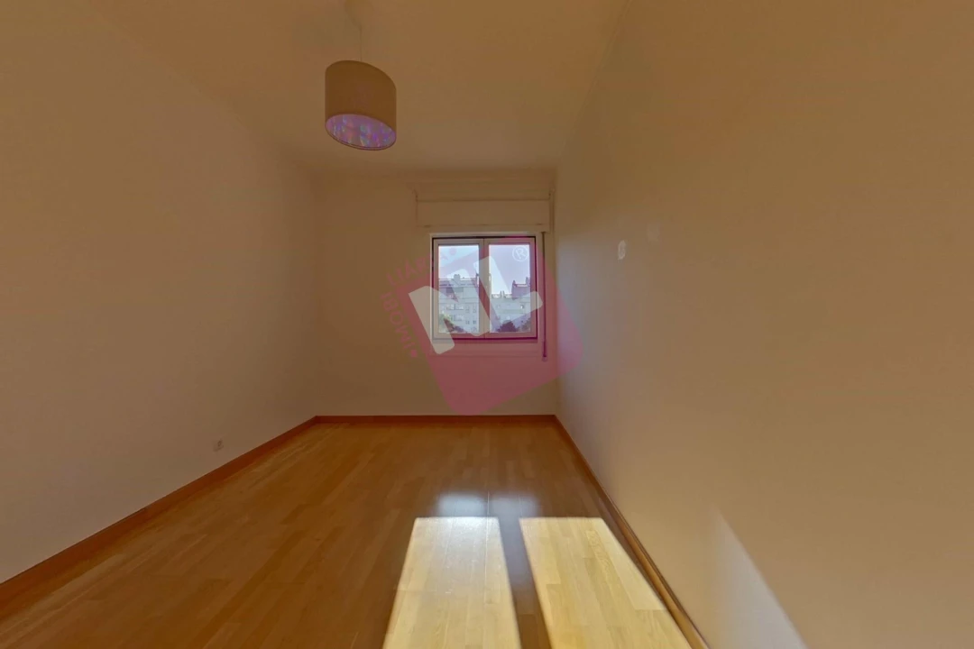 Apartamento T2 para Arrendamento em Lumiar Foto 22