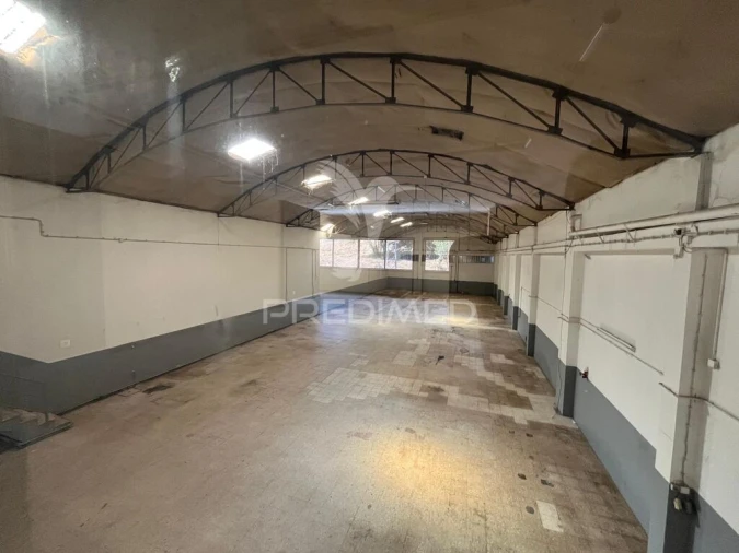 Armazém para Arrendamento em Candoso Santiago e Mascotelos Foto 13