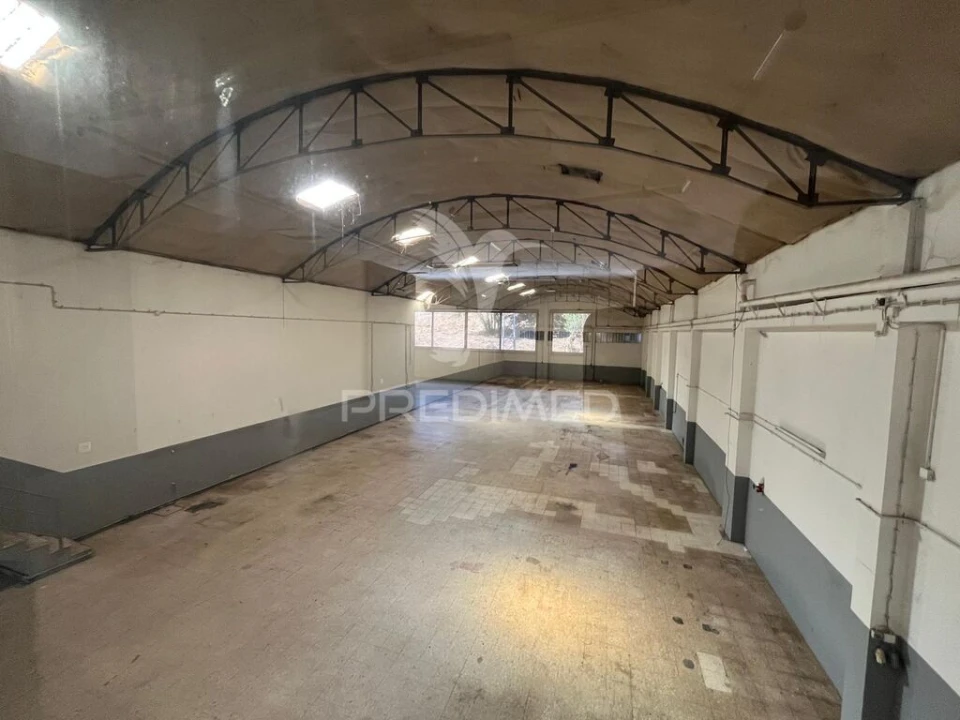 Armazém para Arrendamento em Candoso Santiago e Mascotelos Foto 13
