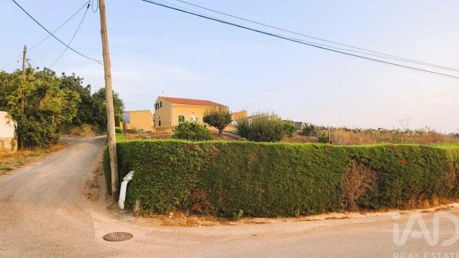 Moradia T3 para Venda em Lamas e Cercal