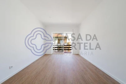 Apartamento T3 para Venda em Nossa Senhora do Pópulo, Coto e São Gregório