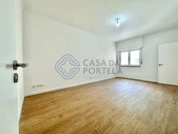Apartamento T3 para Venda em Nossa Senhora do Pópulo, Coto e São Gregório