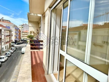 Apartamento T3 para Venda em Nossa Senhora do Pópulo, Coto e São Gregório