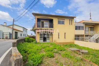 Moradia T2 para Venda em Canelas e Fermelã