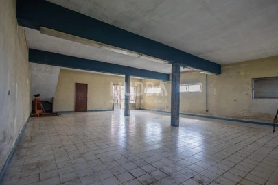 Moradia T2 para Venda em Canelas e Fermelã